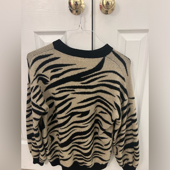 zebra print sweater - Picture 2 of 2